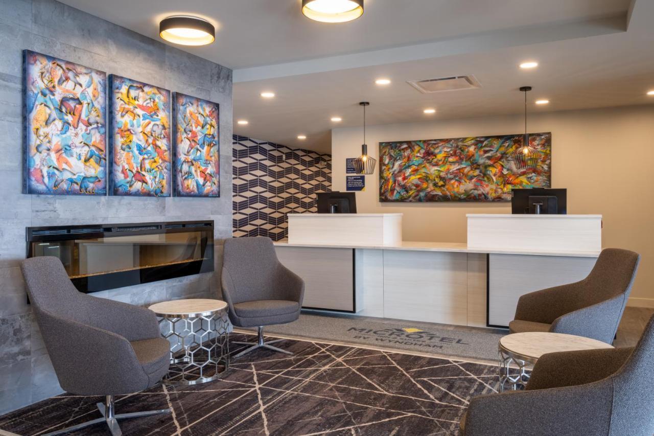 Microtel Inn & Suites By Wyndham Kanata Ottawa West Exterior foto