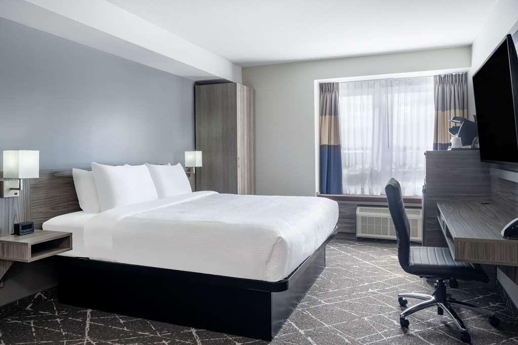 Microtel Inn & Suites By Wyndham Kanata Ottawa West Habitación foto